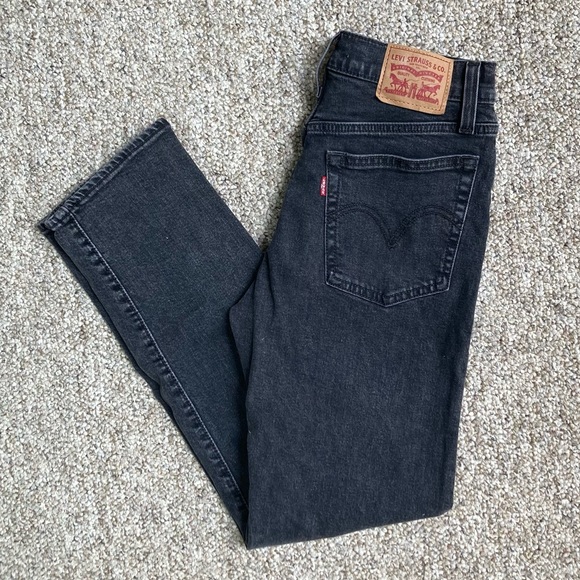 WORN ONCE LEVI’S Wedgie Straight Fit Women’s Jeans in ‘Break a Leg’ - Dark Gray - Picture 4 of 16